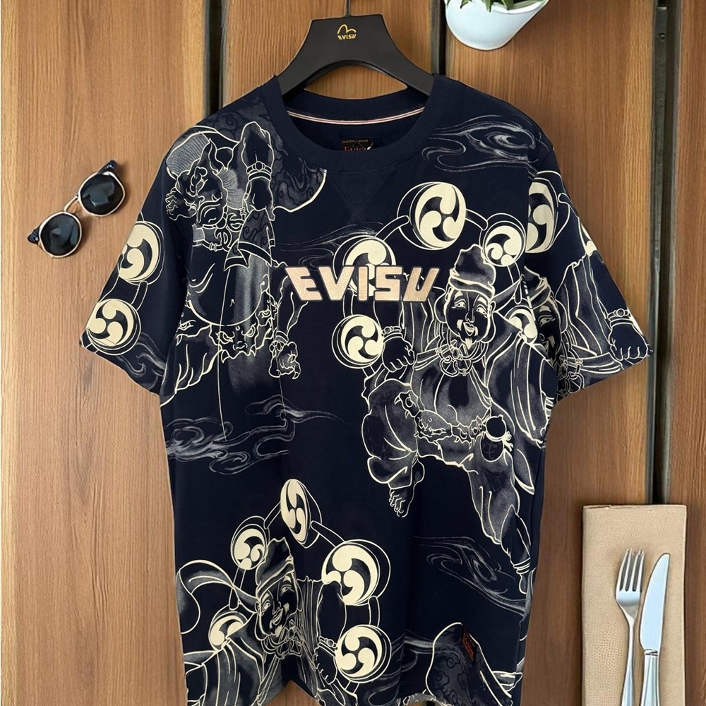 Evisu Black and Cream Short Sleeve Tee